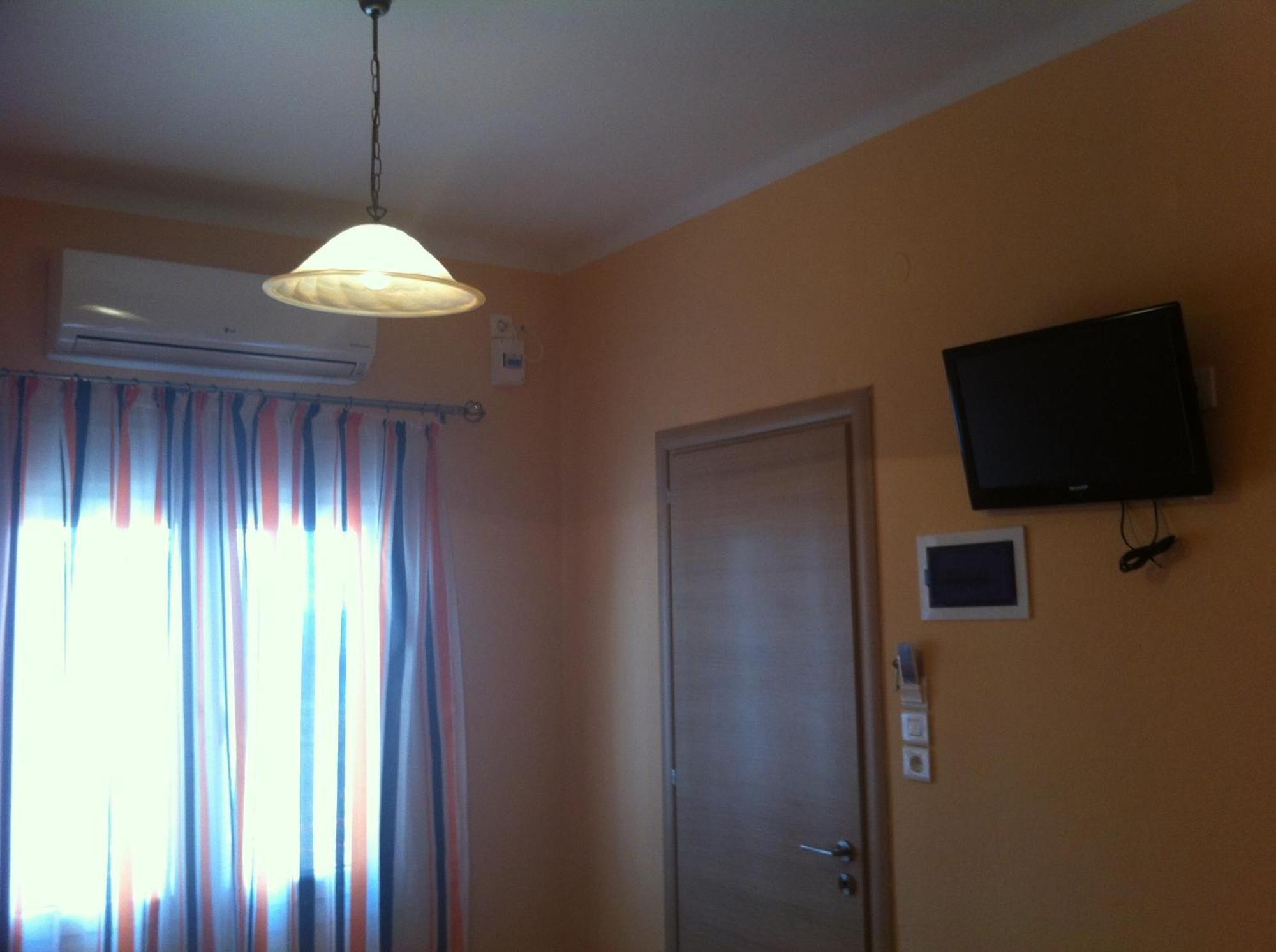 Melissa Rooms Agios Kirykos  Exterior photo