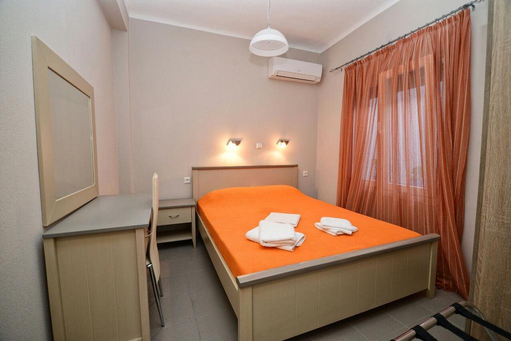 Melissa Rooms Agios Kirykos  Exterior photo